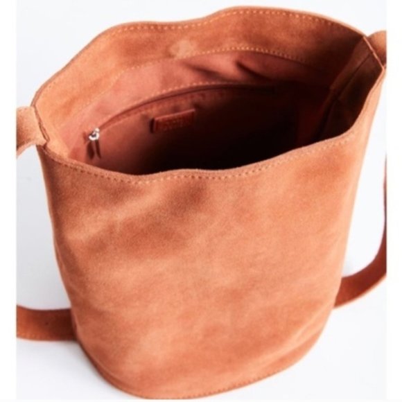 SOLD Urban Outfitters Lulu Suede Bucket Bag Brown - Picture 6 of 11